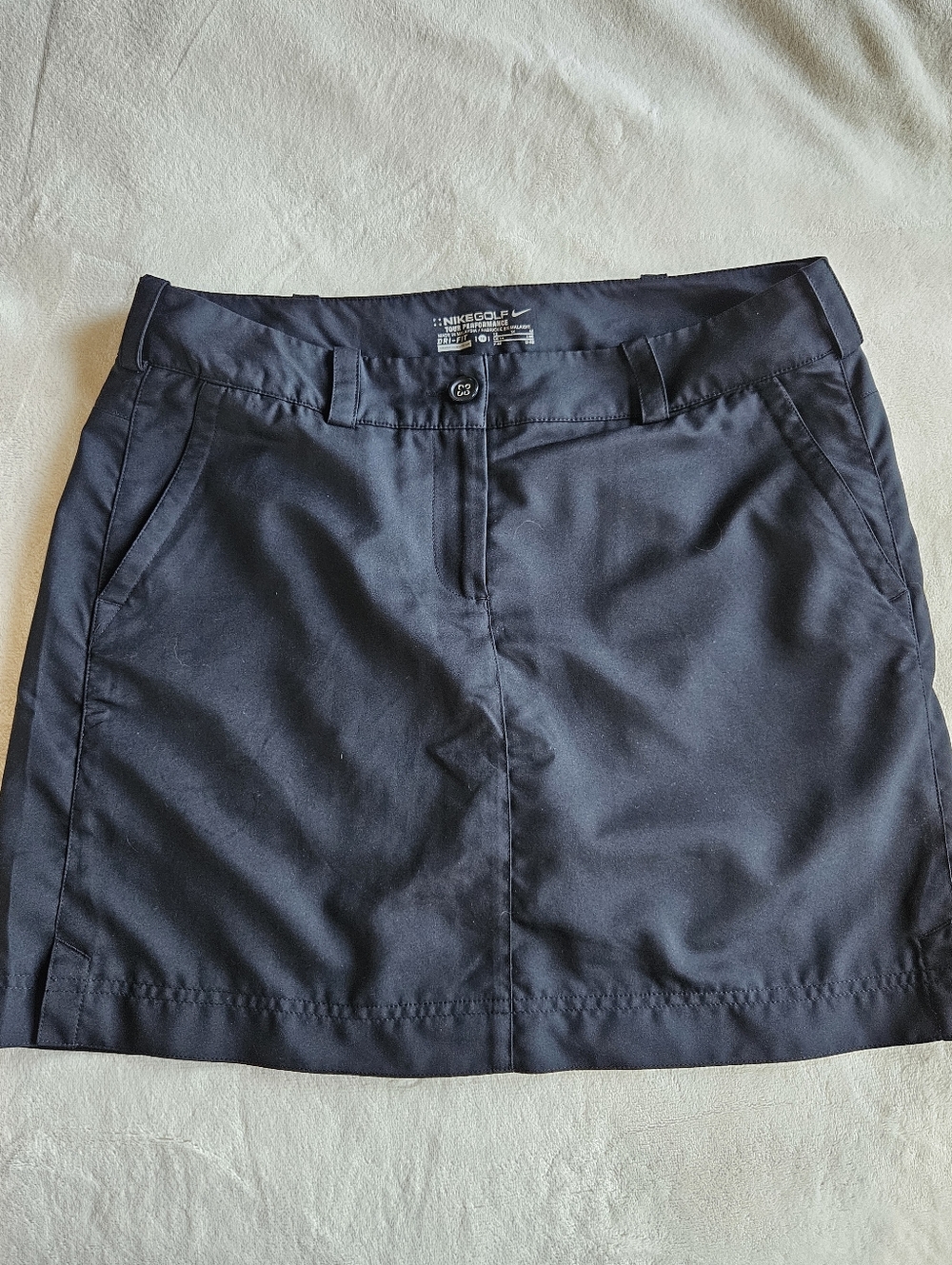 Nike Golf Tour Performance Black Golf Skirt with Undershorts.